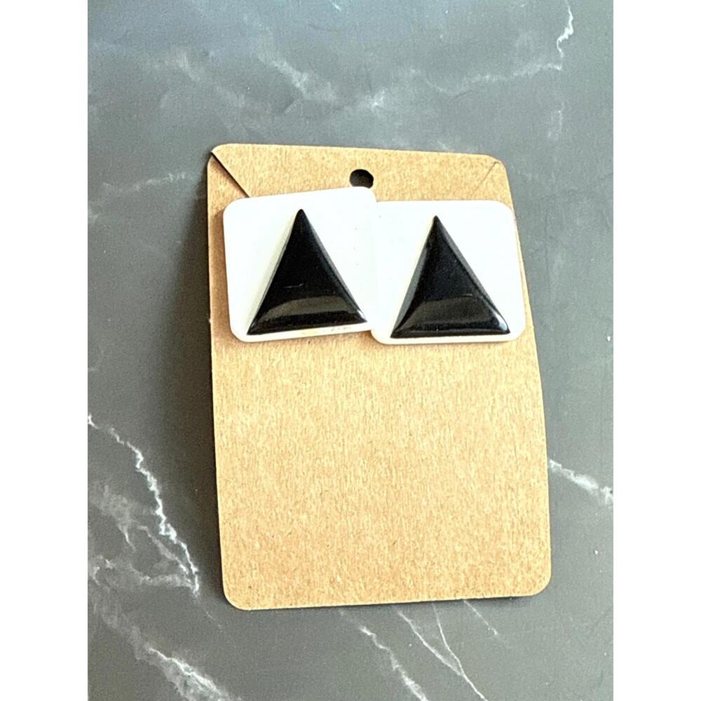 Vintage 1980's Retro Square Plastic Black Triangle Stud USA Earrings